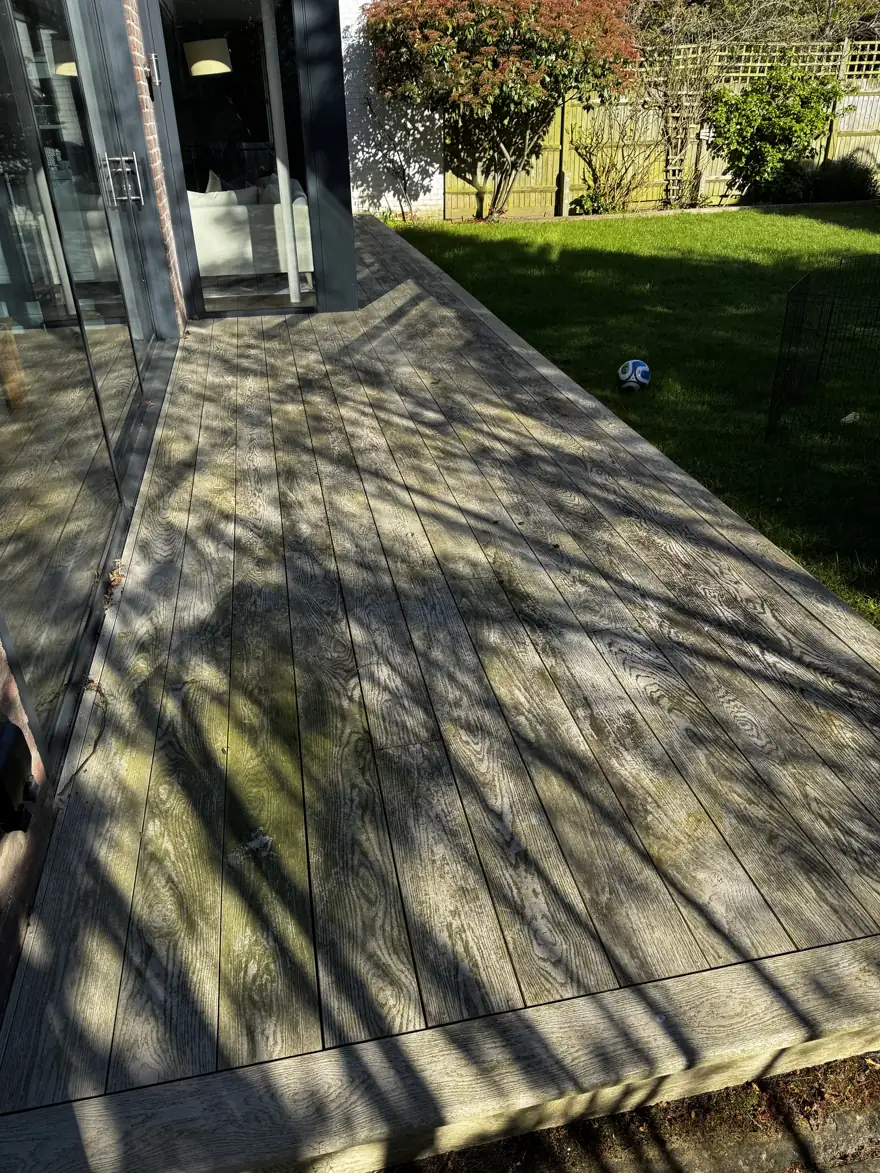 Decking clean in Harpenden before cleaning